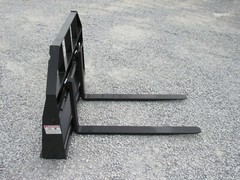 42″ Long Compact Tractor Pallet Forks Attachment Fits SkidSteer QA $199 Shipping