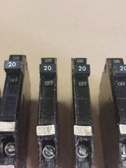 GE TYPE TQP 20 AMP BREAKER SINGLE POLE, 1/2 INCH WIDTH.PRE-OWNED.FREE SHIPPING.