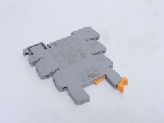 246605 New-No Box; Phoenix PLC-BSC-24DC/1/ACT Relay Base 2966058; 24VDC