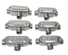 Lot of 6 Rigid E204093 1/2″ T Threaded Conduit Body and Cover.