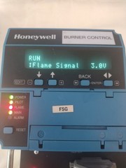 Honeywell RM7895 A 1014 Burner Control Complete System Tested Working