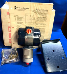 DIETERICH STANDARD PRESSURE TRANSMITTER P/N: GP011E12GP 24VDC 500 PSI
