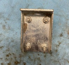 END RAIL ASSY WITH GUIDE BLOCKS, OVERALL LENGTH 3-3/4″, MOUNTING HOLE 3/4″