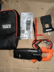 Klein Tools CL800 AC/DC True RMS Auto-Ranging Digital Clamp Meter
