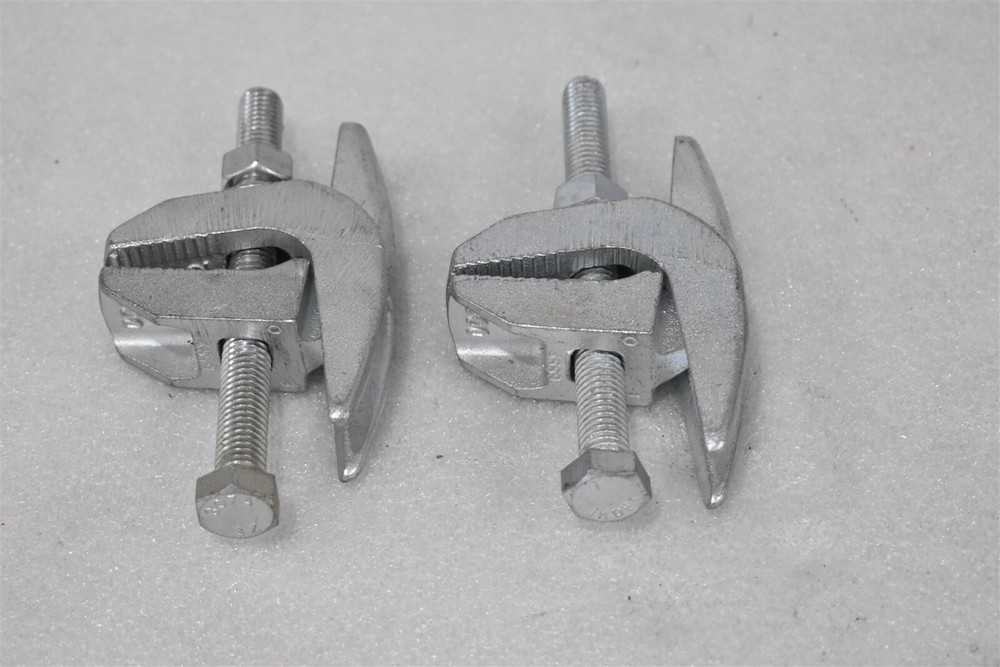 LINDAPTER TYPE F9 FLANGE CLAMP 4559/4560 THREADED CLAMP ASSEMBLY (LOT OF 2)