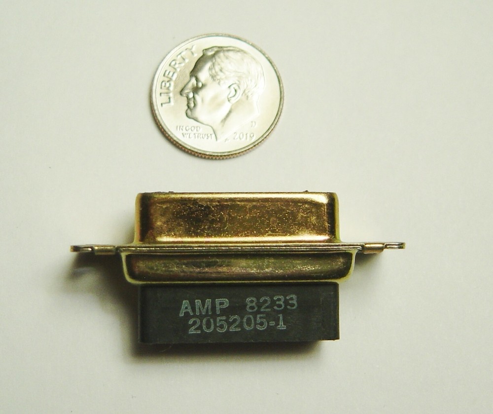 AMP/TE 205205-1 DB15 Female Receptacle Connector 15 Pin (for Snap-in Contacts)