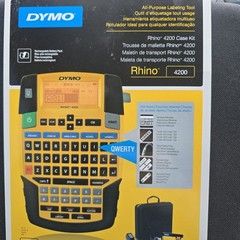 Dymo Rhino 4200 Case Kit All-purpose Labeling Tool 19MM 3/4″ Bundle