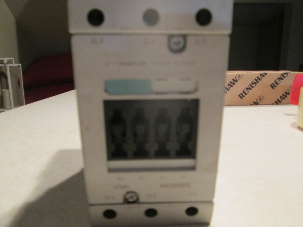 SIEMENS 3RT1045-3AG20 **USED**