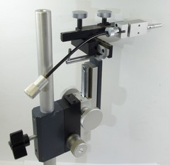 3 Axes XYZ + X Fine Micromanipulator with Tilt and Magnetic Base