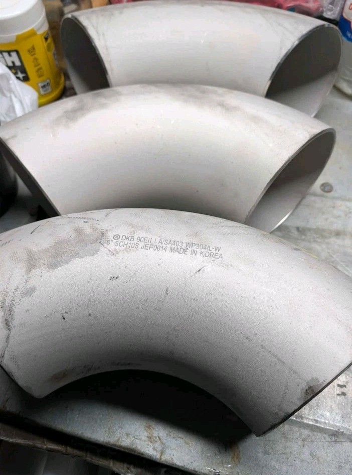 6″ Schedule 10 Long Radius Butt Weld 90° Elbow 304/L Stainless Steel (1 pc)