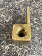R.H. Thread 45V62 Threaded Fitting