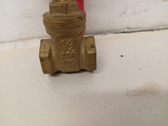 B&K 1/2″ Brass Gate Valve 200 WOG Red Handle Made in Indonesia