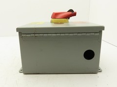 Wiegmann B100806CH Wall Mount Electrical Enclosure 10x8x6″ With Disconnect