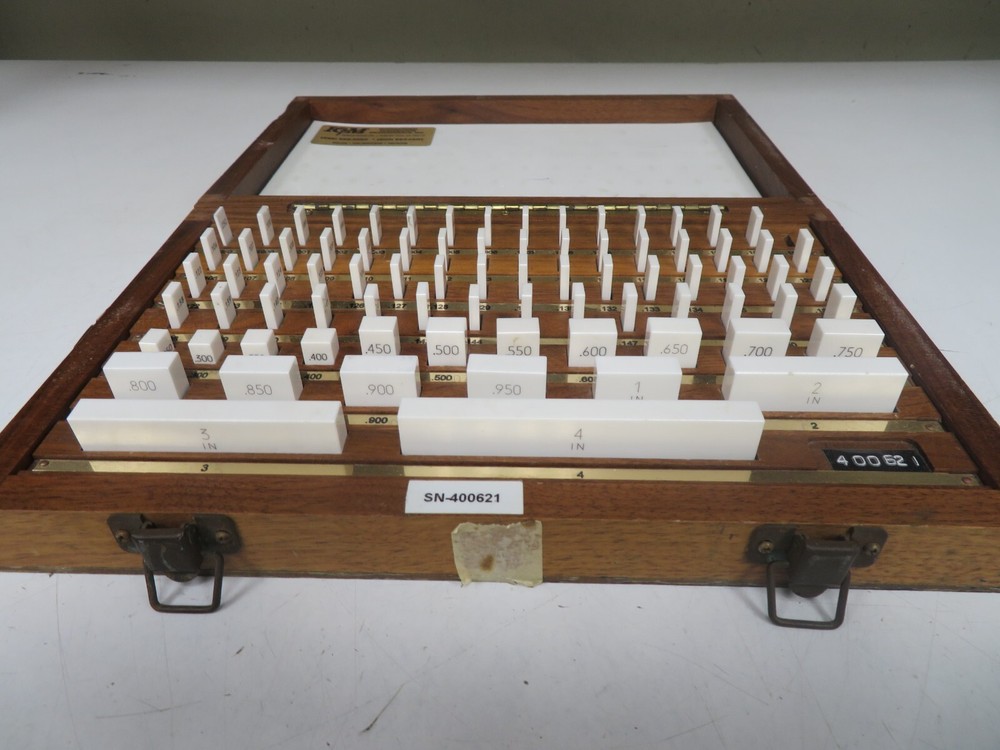 Mitutoyo Ceramic Gage Block Set – 81 pcs. – Grade 2 English, Rectangular – PA30