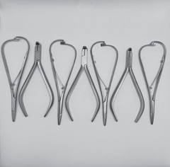 Hu-Friedy Universal Cut & Hold Distal end Cutter – Mathieu Needle Holder Pliers