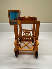 1:50 GESCHA PEINER PPH 30 CONTAINER CRANE ORANGE