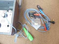 AEMC 138 100 R Model R Three-Phase Power Factor Meter w/ Chauvin Arnoux 1000/1 A