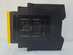 MOELLER ESR4-NO-31 Safety Relay 18815599