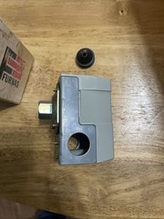 Furnas 69WA4L Pressure Control Differential 10-30 PSI