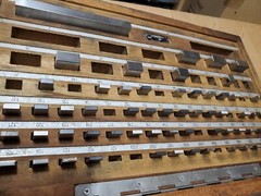 81 PCS GRADE B 20 C GAGE GAUGE BLOCK SET WOODEN BOX Incomplete 01042