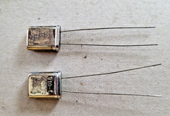 2X PIEZO 48.000 KHz 48KHZ crystal oscillator 2 pin NOS