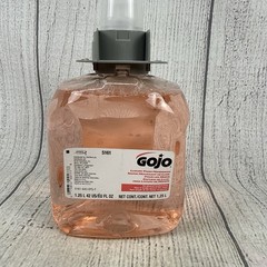 GOJO® FMX-12 Luxury Foam Hand Wash, FMX-12 Dispenser, Cranberry, 1,250 mL Pump