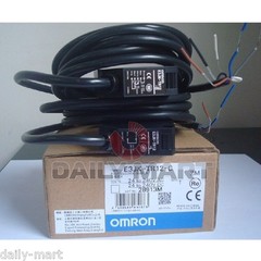 Omron Photoelectric Switch E3JK-TR12-C E3JKTR12C New in Box NIB Free Ship