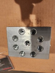 Graco Trabon USP 16-Outlet Progressive Divider Valve 24J336 35MPa 5076 PSI Bare