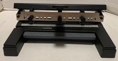Swingline 2-4 Holes 40 Pages Heavy Duty Punch Model 450