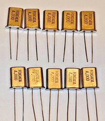 XTAL 4.000000 MHz Lot of (10) Crystal Oscillators NEW RARE VINTAGE Ham Military