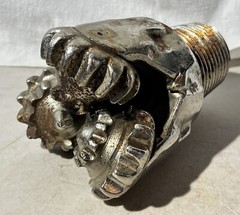 Tri Cone 4 7/8 Oil & Gas Drill Bit 10 pounds All Three Gears Spin Easily