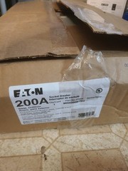 Eaton 200A Outdoor Enclosed Meter Socket Breaker Type 3R 1PH 120/240 MBB200BTSG