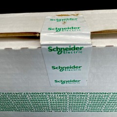 140DRC83000 BRAND NEW SEALED! Modicon Relay OUT 140-DRC-830-00 new sealed box