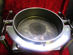 Bon Chef 11001D 8 qt Round Chafer w Roll-top Lid & Chafing Fuel Heat