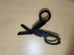 Trauma Shear Foldable Raptors all Black Used But In Great Condition