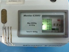 Mettler E2000 2kg Analytical Gram Scale 2000g x 0.1g 110V 15W Benchtop Balance