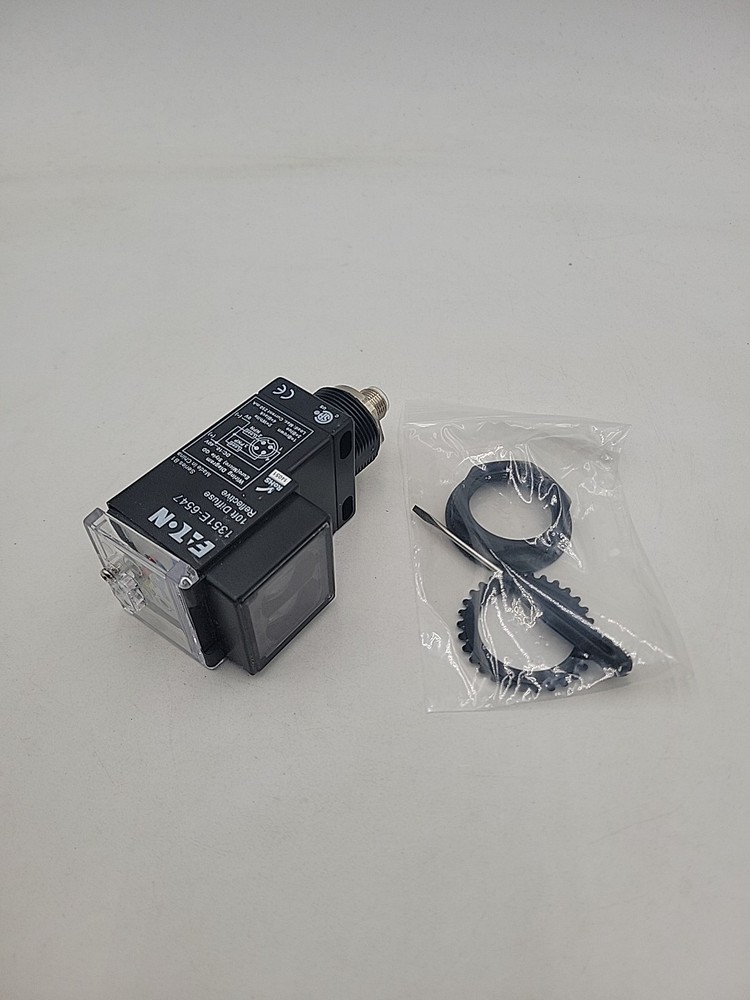 Eaton 1351E-6547 Photoelectric Sensor Enhanced 50 Series Diffuse 10ft 10-40VDC