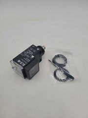 Eaton 1351E-6547 Photoelectric Sensor Enhanced 50 Series Diffuse 10ft 10-40VDC
