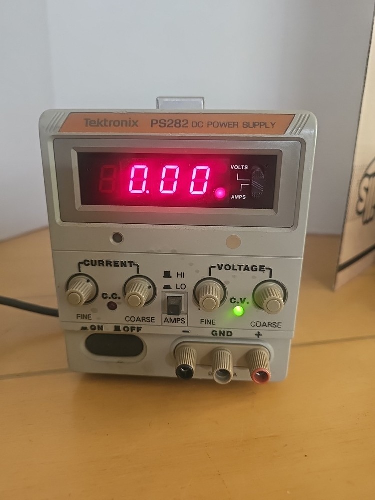 Tektronix PS282 DC Power Supply, 5A, 18V TW10205