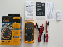 MINT – Fluke 87V True RMS Digital Multimeter