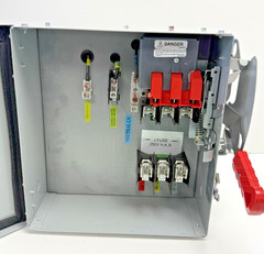 Siemens SLVBH4614G Sentron 30A Fusible Bus Plug 600V 4 Wire IP55 200kA