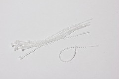 500 5″ SECUR-A-TIE ADJUSTABLE BEADED LOOP TIE FASTENERS clear color no gun need