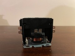Brand New – Honeywell DP2030A1004 24V 30A 2 pole Contactor