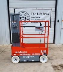 2016 SKYJACK SJ 16 16′ Vertical Mast Lift #9160 Aerial Lift GENIE JLG