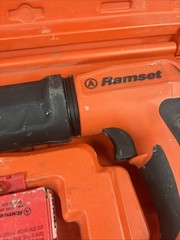Ramset Cobra+ 0.27 Caliber Semi-Automatic Powder-Actuated Tool W/LOADS !!