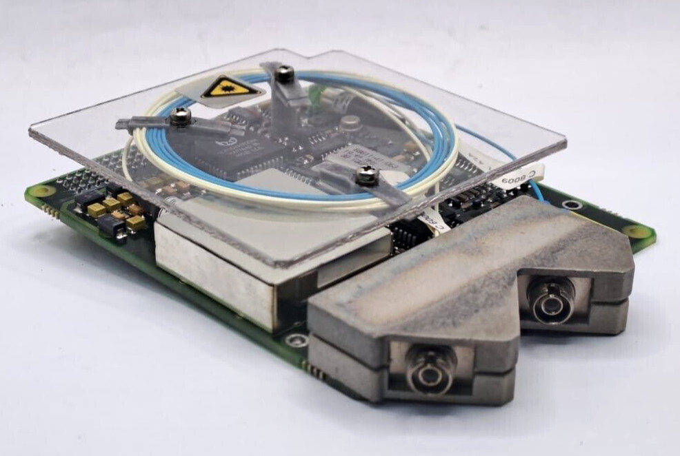 CONNECTION TECHNOLOGY SYSTEM MAR-130-3493/02 MEDIA CONVERTER