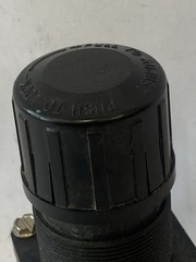 ARROW PNEUMATICS R352-S7 125 REGULATOR With Gauge