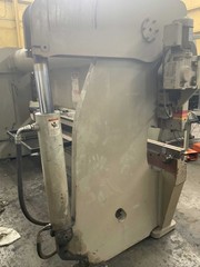 175 TON 12′ ACCUPRESS MODEL #717512 HYDRAULIC PRESS BRAKE: STOCK #80400
