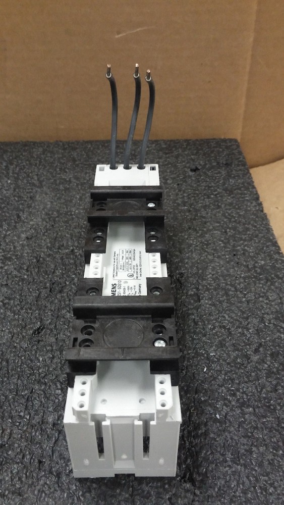 SIEMENS SENTRON 8US1251-5DS10 25A 690V Busbar Device Adapter