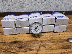 Lot Of 10 US GAUGE 160psi Pressure Gauges 1-1/2″ NEW Made In USA
